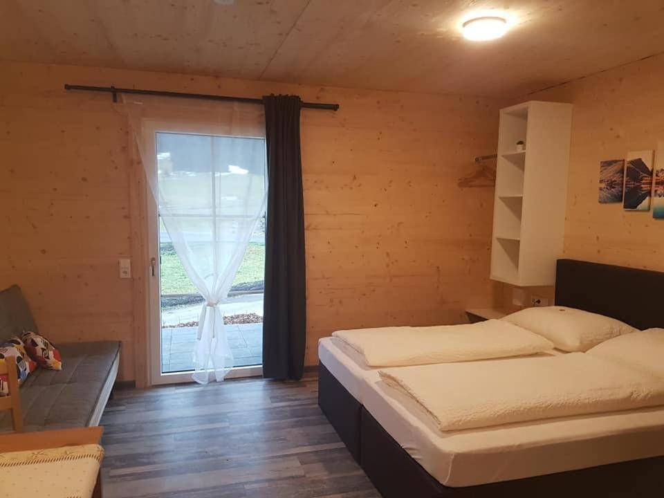 Gaestehaus Am Hahnenkamm Reutte Luaran gambar