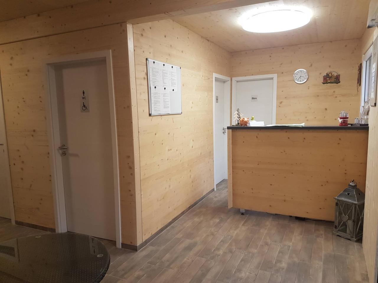 Gaestehaus Am Hahnenkamm Reutte Luaran gambar